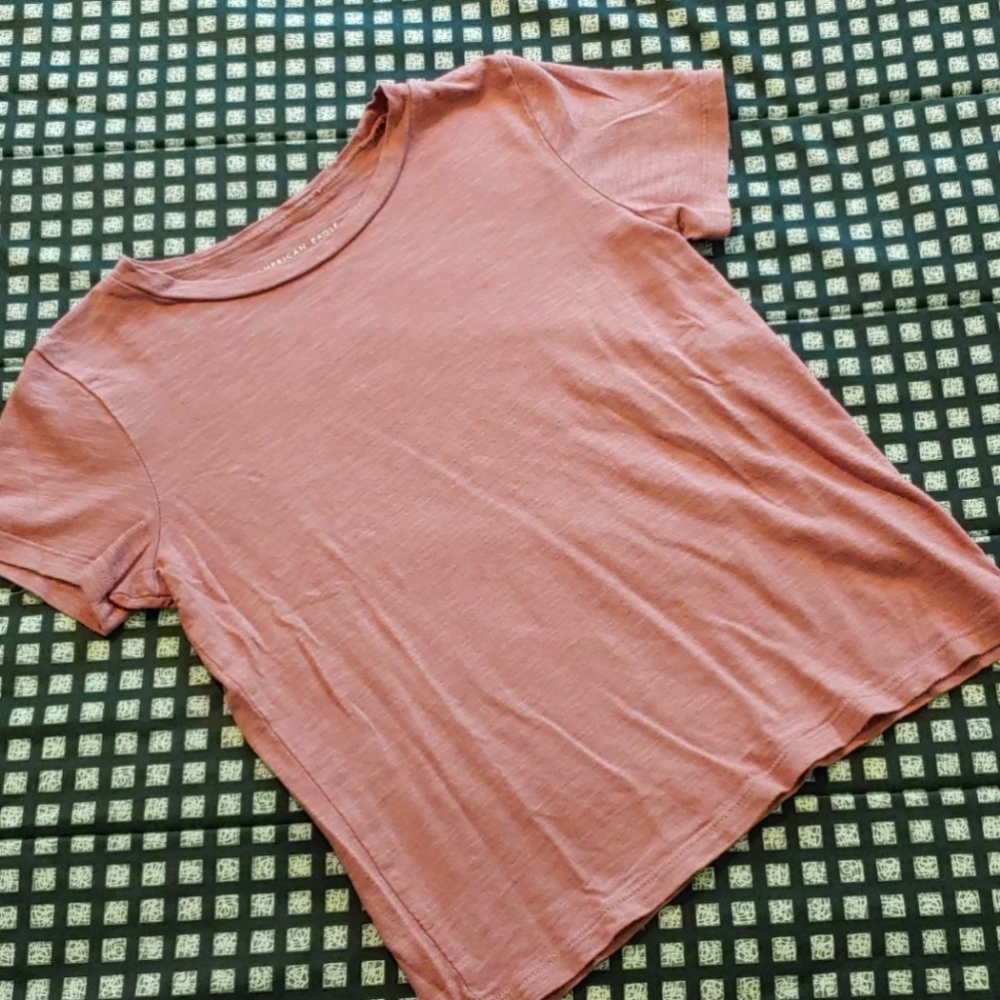 AMERICAN EAGLE dusty rose t-shirt 👕